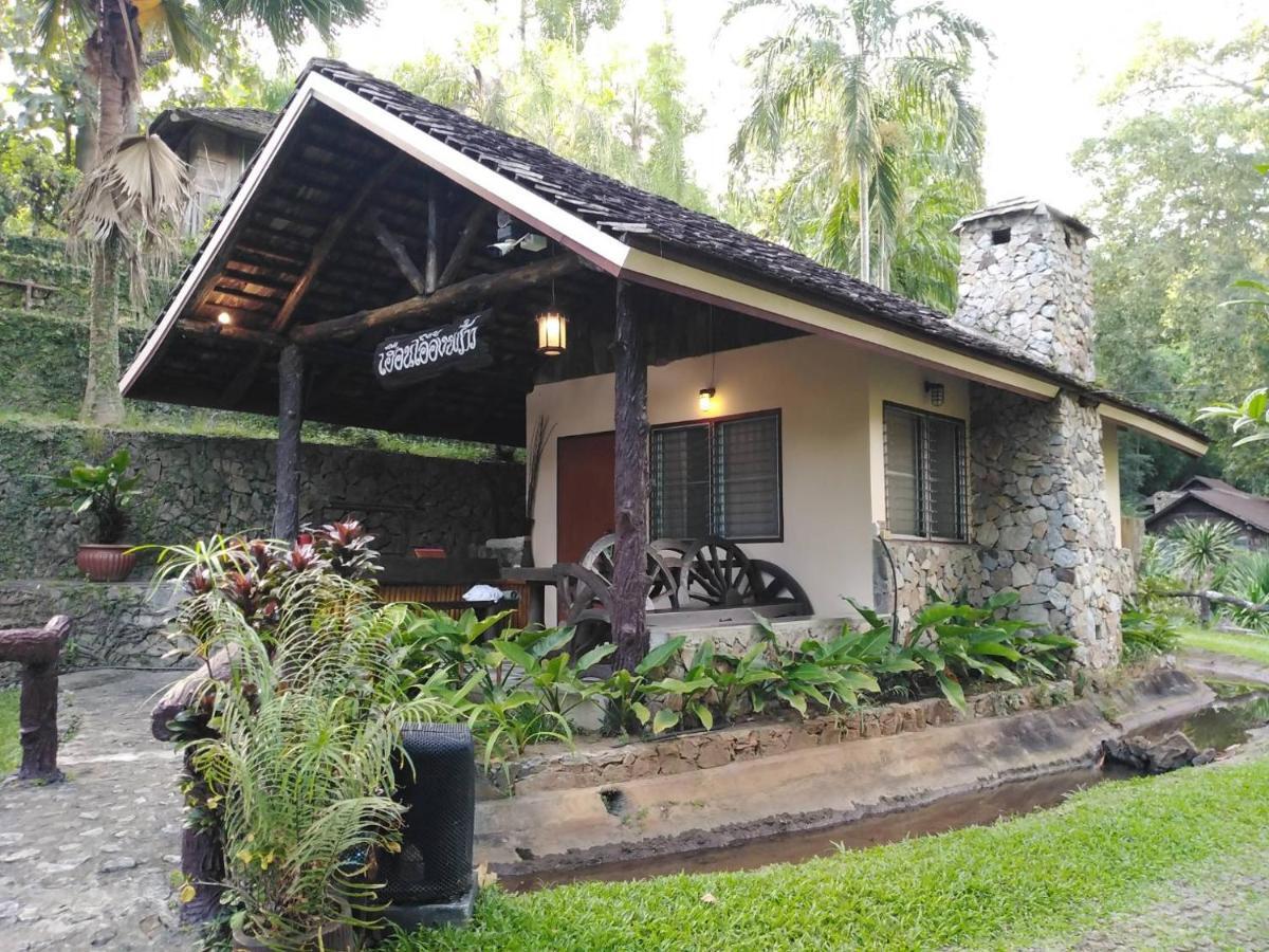Phutarntree Resort Chiang Mai Bagian luar foto